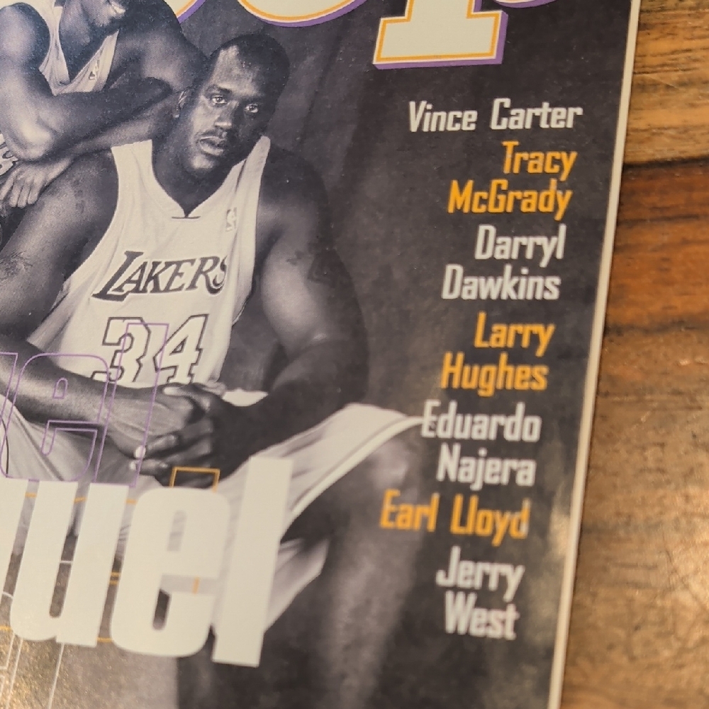 Hoop Magazine December 2000 Issue - Picture 4 of 8